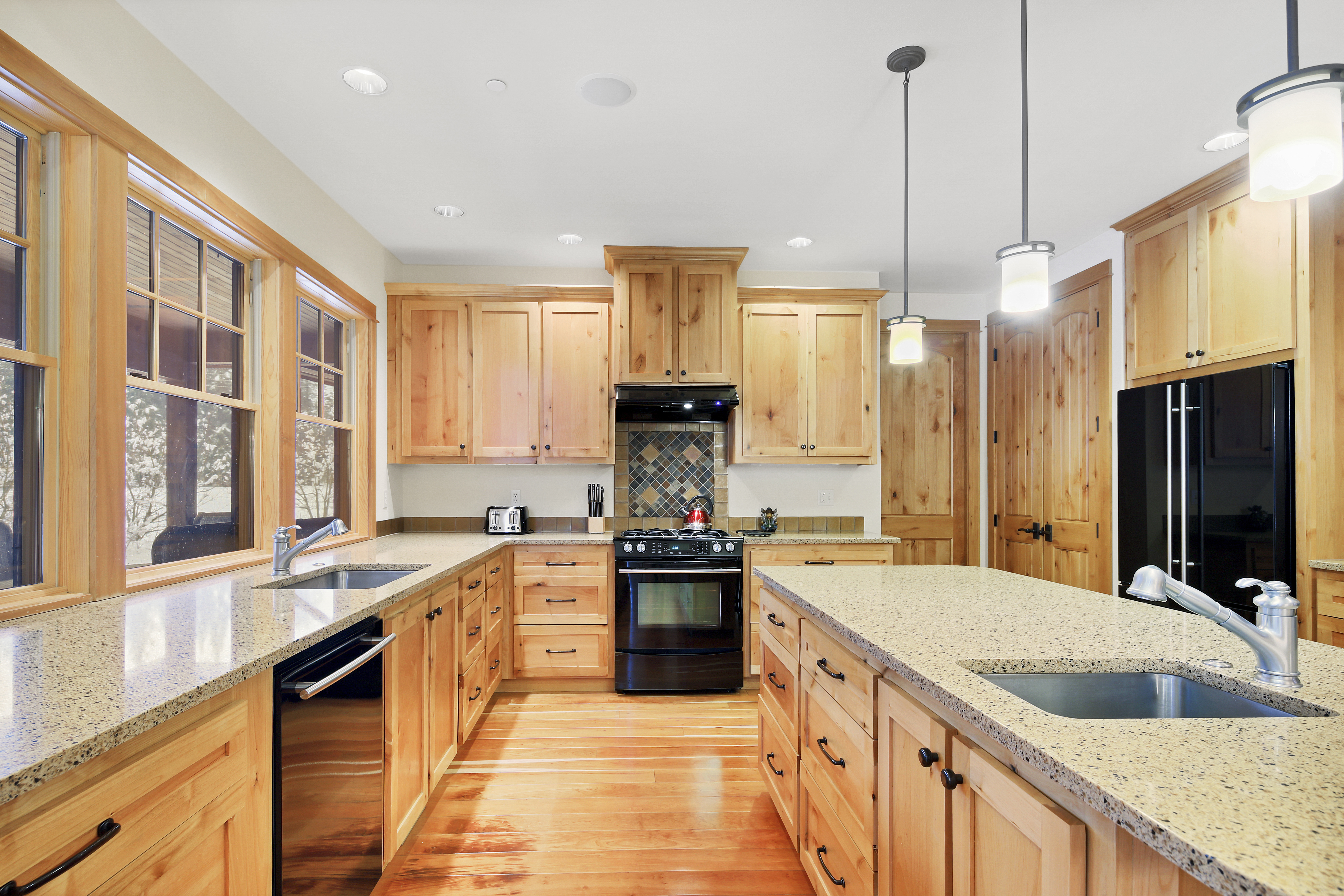 Shaker cabinet doors