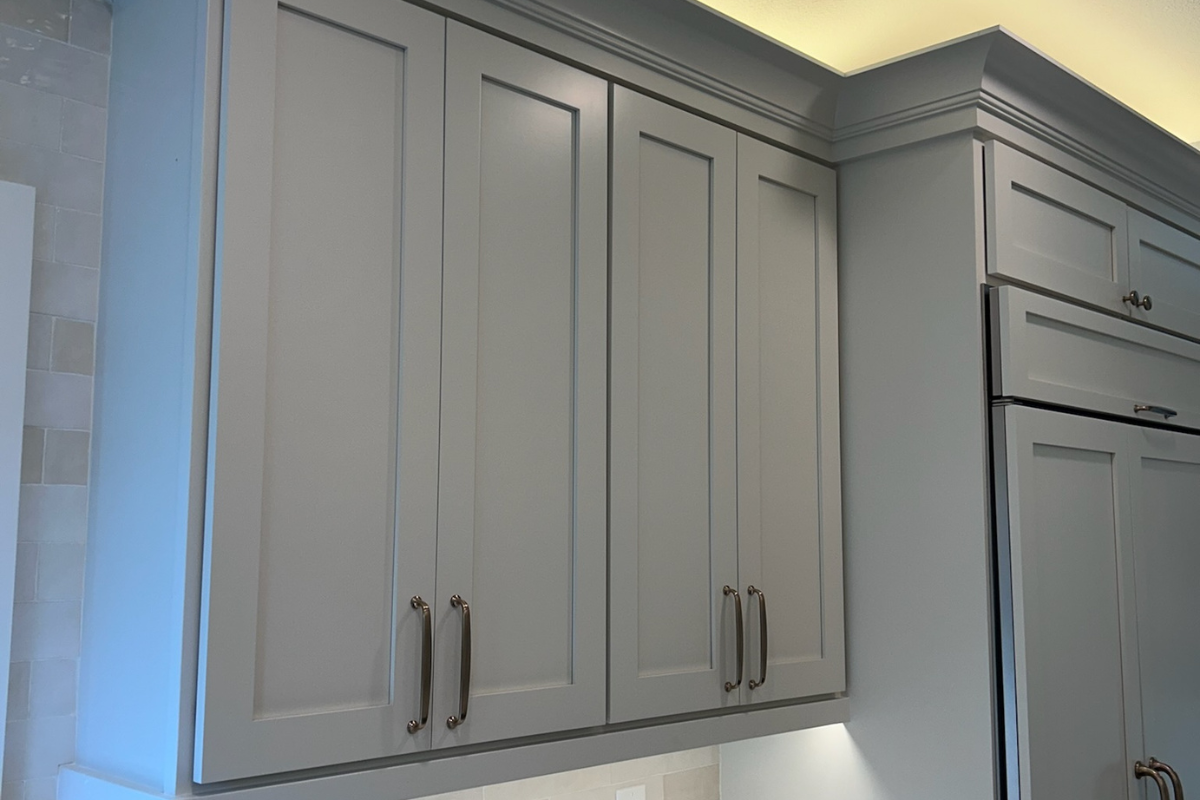 Classic shaker cabinet door style with a clean five piece design in a modern kitchen